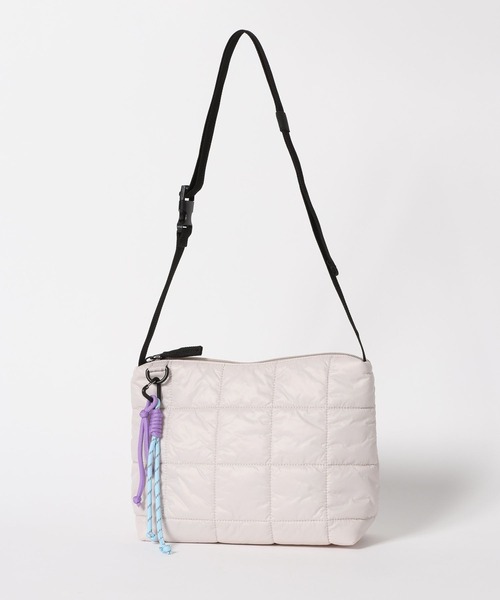 GLOBAL WORK（グローバルワーク）の「キルトミニショルダーBAG/636466（ショルダーバッグ・キッズ・ブラック/グレー系その他/オフホワイト・FREE）」の5枚目の写真