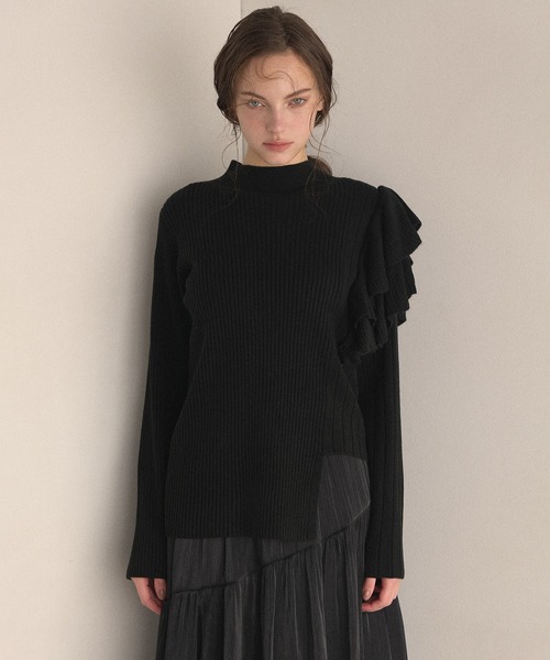 MIELI INVARIANT（ミエリインヴァリアント）の「Milfull Frill Knit Tops（ニット/セーター・レディース・ブラック/グレー・FREE）」の11枚目の写真