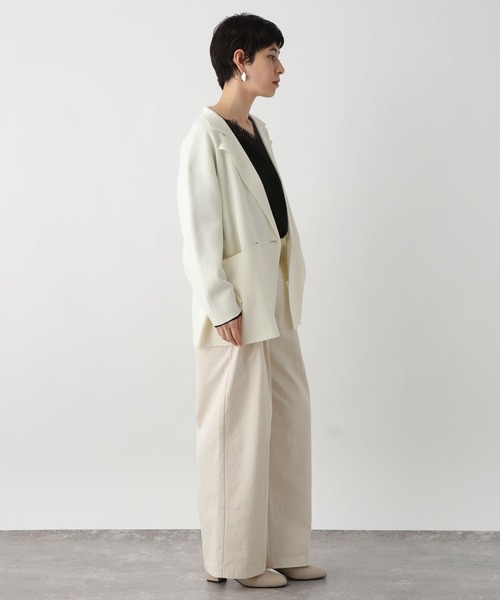 studio CLIP(スタディオクリップ)の「《ウタオ》ニットジャケット(テーラードジャケット・レディース・オフホワイト/ネイビー・FREE)」の4枚目の写真