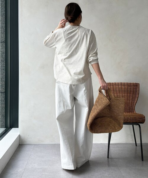 DouDou(ドゥドゥ)の「【WEB限定】レタリングプリントロンTEE(Tシャツ/カットソー・レディース・ブラック/グレー/オフホワイト・FREE)」の17枚目の写真