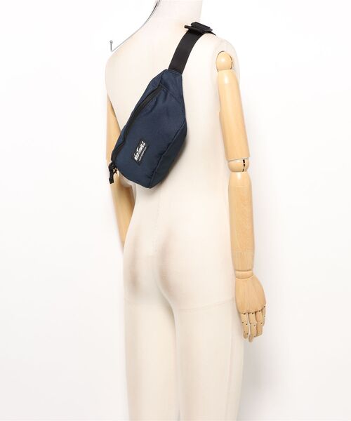 WILD THINGS(ワイルドシングス)の「新商品【WILD THINGS】FANNY PACK M ボディバッグ ウエストバッグ(ボディバッグ/ウエストポーチ・レディース・ネイビー/ブラック/カーキ・ONE SIZE)」の3枚目の写真