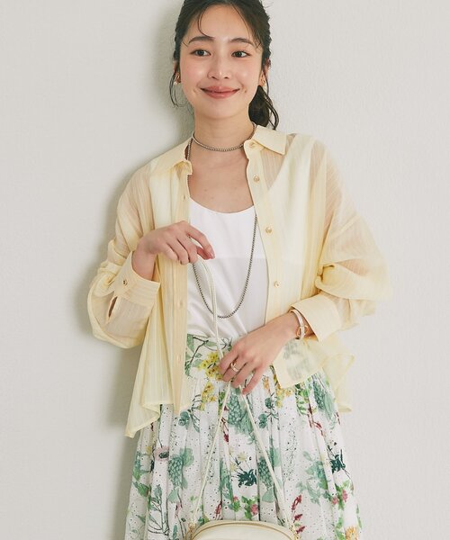 La boutique BonBon(ラブティックボンボン)の「【日焼け・冷房対策に】ストライプシアークロップドシャツ(シャツ/ブラウス・レディース・イエロー/ホワイト/サックスブルー・FREE)」の13枚目の写真