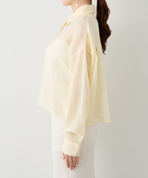 La boutique BonBon(ラブティックボンボン)の「【日焼け・冷房対策に】ストライプシアークロップドシャツ(シャツ/ブラウス・レディース・イエロー/ホワイト/サックスブルー・FREE)」の20枚目の写真
