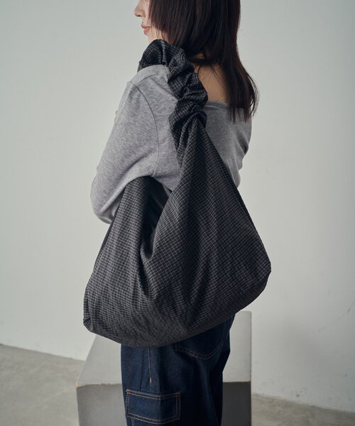 goocy（グーシー）の「チェックショルダーバッグ（ショルダーバッグ・レディース・ブラック/チャコールグレー・FREE）」の5枚目の写真