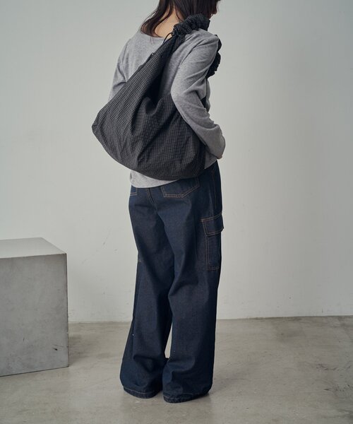 goocy（グーシー）の「チェックショルダーバッグ（ショルダーバッグ・レディース・ブラック/チャコールグレー・FREE）」の7枚目の写真