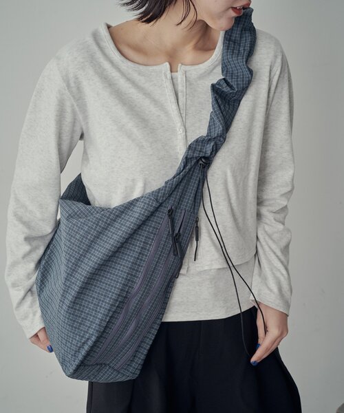 goocy（グーシー）の「チェックショルダーバッグ（ショルダーバッグ・レディース・ブラック/チャコールグレー・FREE）」の17枚目の写真