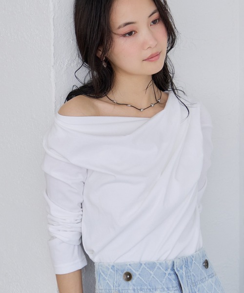 VIS(ビス)の「【WEB限定】長袖ドレープカットソー(Tシャツ/カットソー・レディース・ブラック/キナリ・FREE)」の1枚目の写真
