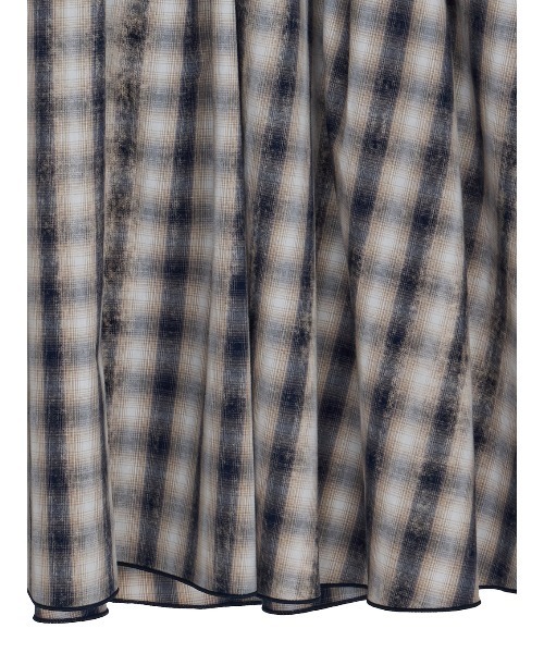 Ameri(アメリ)の「UNEVEN CHECK SPIRAL SKIRT(スカート・レディース・ネイビー/ブルー・MEDIUM/SMALL)」の14枚目の写真