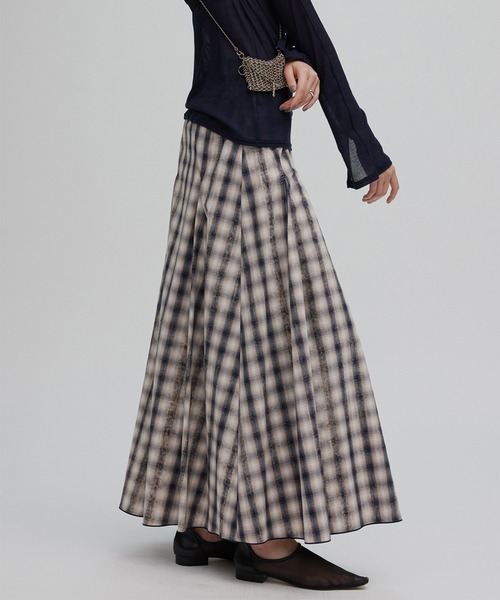 UNEVEN CHECK SPIRAL SKIRT（スカート）｜Ameri（アメリ）の