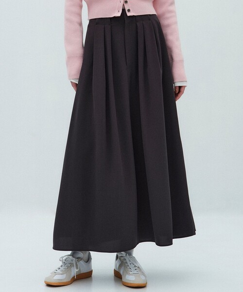 PUBLIC TOKYO（パブリックトウキョウ）の「【2026春新作】タックフレアスカート（スカート・レディース・ダークグレー/ライトベージュ/カーキ・1/2）」の2枚目の写真