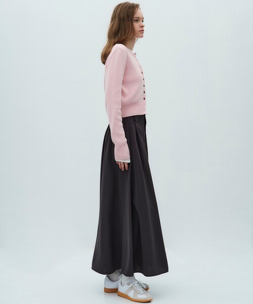 PUBLIC TOKYO（パブリックトウキョウ）の「【2026春新作】タックフレアスカート（スカート・レディース・ダークグレー/ライトベージュ/カーキ・1/2）」の12枚目の写真