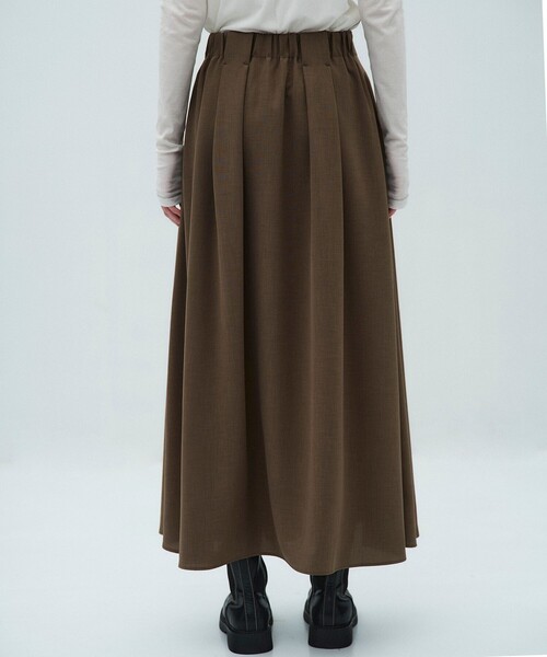 PUBLIC TOKYO（パブリックトウキョウ）の「【2026春新作】タックフレアスカート（スカート・レディース・ダークグレー/ライトベージュ/カーキ・1/2）」の16枚目の写真