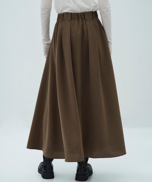 PUBLIC TOKYO（パブリックトウキョウ）の「【2026春新作】タックフレアスカート（スカート・レディース・ダークグレー/ライトベージュ/カーキ・1/2）」の17枚目の写真