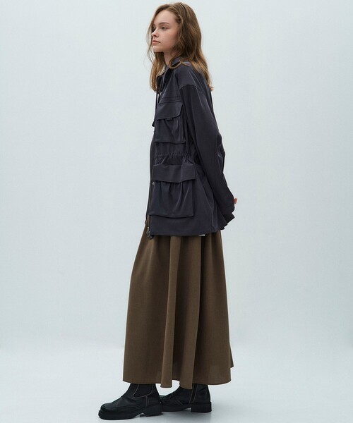 PUBLIC TOKYO（パブリックトウキョウ）の「【2026春新作】タックフレアスカート（スカート・レディース・ダークグレー/ライトベージュ/カーキ・1/2）」の21枚目の写真