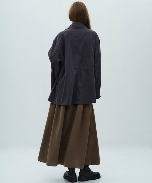 PUBLIC TOKYO（パブリックトウキョウ）の「【2026春新作】タックフレアスカート（スカート・レディース・ダークグレー/ライトベージュ/カーキ・1/2）」の22枚目の写真