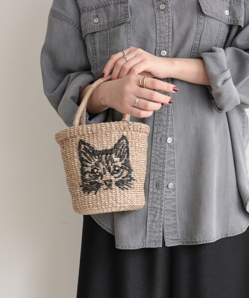fredy emue（フレディエミュ）の「【BAGMATI/バグマティ】キャット刺繍アバカミニトートバッグ（かごバッグ・レディース・ベージュ/ブラック・FREE）」の3枚目の写真