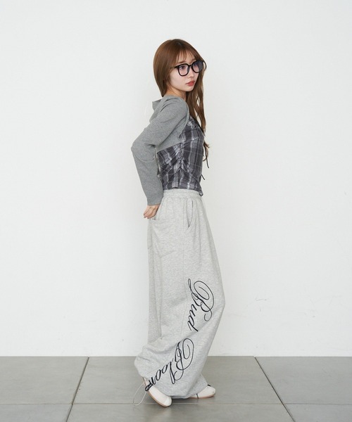 RAY CASSIN（レイカズン）の「【ボーダー / チェック】レイヤードボレロT（Tシャツ/カットソー・レディース・ベージュ系その他2/グレー系その他2/ブラック系その他3/ブルー系その他3・FREE）」の16枚目の写真