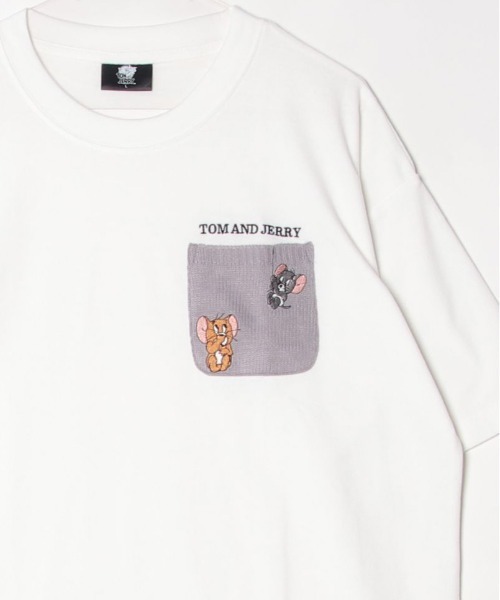 Tom&Jerry(トムアンドジェリー)の「【TOM & JERRY/トムとジェリー】梨地胸ニットポケットワンポイント刺繍裾ドロスト付半袖T(吸水速乾/coolmax)/ユニセックス(Tシャツ/カットソー・メンズ・オフホワイト/グレイッシュブルー/グレイッシュベージュ/スミクロ・MEDIUM/LARGE)」の15枚目の写真