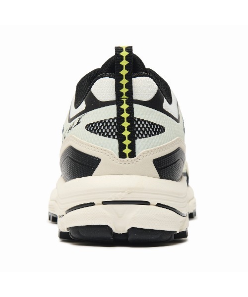 MIZUNO(ミズノ )の「MIZUNO WAVE DAICHI LS(ミズノ ウエーブ ダイチ LS)(スニーカー・メンズ・ベージュ系/グレー系・23cm/23.5cm/24cm/24.5cm/25cm/25.5cm/26cm/26.5cm/27cm/27.5cm/28cm/28.5cm/29cm/29.5cm/30cm)」の3枚目の写真