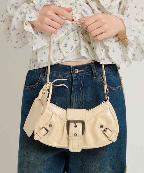 w closet（ダブルクローゼット）の「ハートミラー付きショルダーバッグ（トートバッグ・レディース・シルバー/アイボリー/ブラック・FREE）」の2枚目の写真