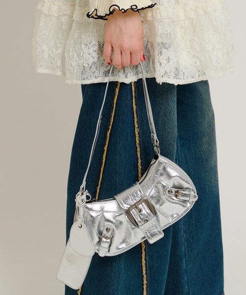 w closet（ダブルクローゼット）の「ハートミラー付きショルダーバッグ（トートバッグ・レディース・シルバー/アイボリー/ブラック・FREE）」の22枚目の写真