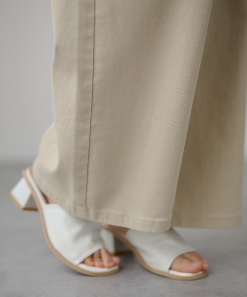 DAYRA(デイラ)の「ハイウエスト ストレート シンプル ワイド デニム パンツ(デニムパンツ・レディース・ブルー/グレイッシュベージュ・XL/L/M/S)」の5枚目の写真