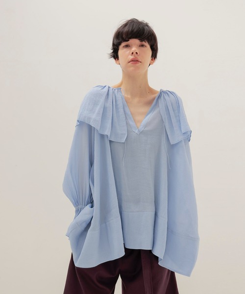 DRESSLAVE(ドレスレイブ)の「silky sheer blouse(シルキーシアーブラウス)(シャツ/ブラウス・レディース・ブルー/ブラウン・38)」の1枚目の写真