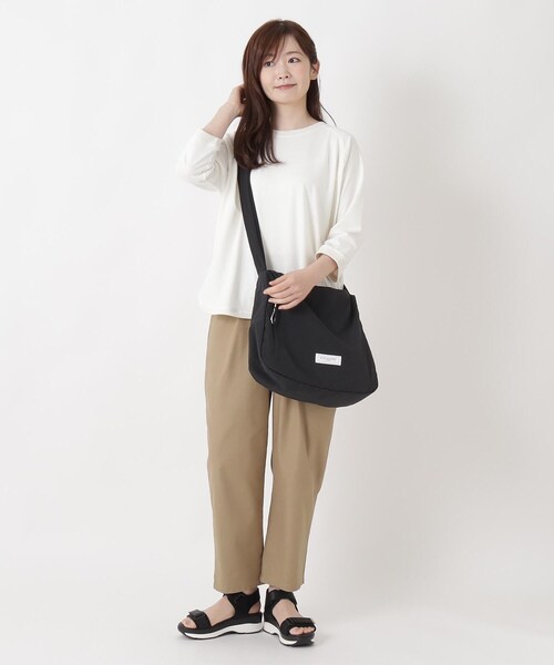 one'sterrace(ワンズテラス)の「JOUET ジョエット ラクカワソフトショルダー(ショルダーバッグ・レディース・ブラック系8/グレー系4/ベージュ系8・99)」の22枚目の写真