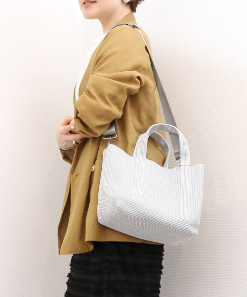 cache cache(カシュ カシュ)の「カシュカシュ cachecache / リブニット2wayベーシックトートM(トートバッグ・レディース・ブラック/シルバー・FREE)」の1枚目の写真