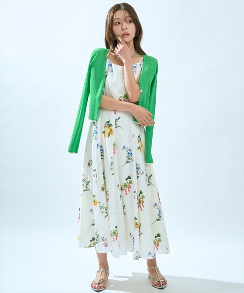 AND COUTURE(アンドクチュール)の「フルーツ×フラワープリントワンピース(ワンピース・レディース・ホワイト系その他/ブルー系その他/イエロー系その他・FREE)」の4枚目の写真