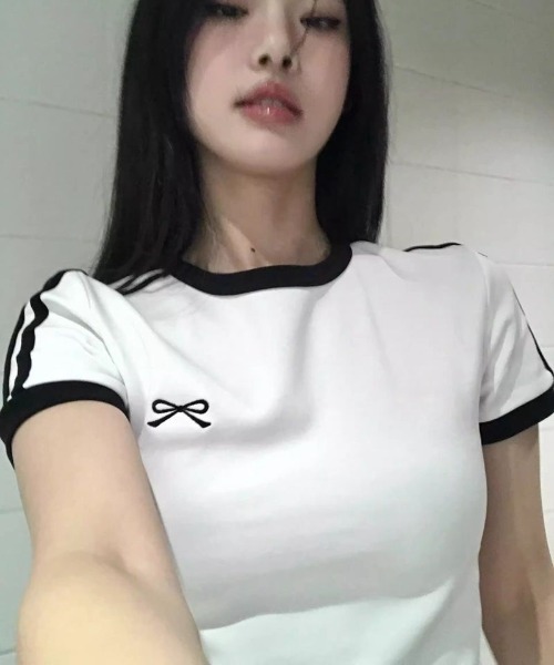 Ritzy(リッツィー)の「ラインデザインコンパクトTシャツ(Tシャツ/カットソー・レディース・ホワイト・M/L/S)」の4枚目の写真