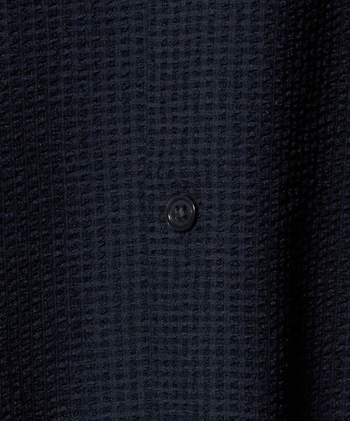 A DAY IN THE LIFE UNITED ARROWS（アデイインザライフユナイテッドアローズ）の「サッカー リラックス レギュラーカラーシャツ-吸水速乾-＜A DAY IN THE LIFE＞（シャツ/ブラウス・メンズ・ネイビー/その他1/ホワイト・L/M）」の19枚目の写真