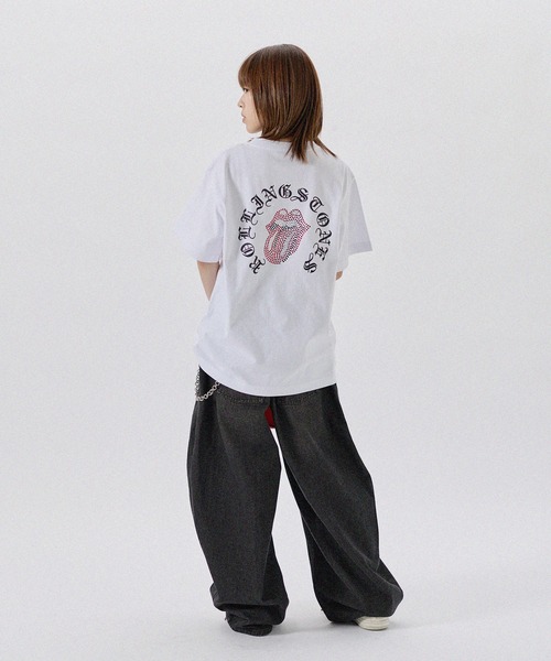 MSG(エムエスジー)の「MSG別注 THE ROLLING STONES ホースシューロゴラインストーン半袖Tシャツ(Tシャツ/カットソー・メンズ・ホワイト/ブラック/ピンク・L/M/S)」の13枚目の写真