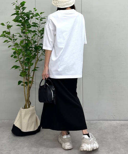 DOUBLE STEAL(ダブルスティール)の「DOWNER オーバルロゴ ビッグシルエットTシャツ(Tシャツ/カットソー・メンズ・ブラック/ネイビー/ホワイト・LARGE/MEDIUM)」の14枚目の写真