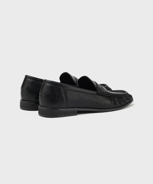 FIRENZE ATELIER（フィレンツェアトリエ）の「[SECOND.A] ショーリングディテール ユニセックス ベーシック ペニーローファー PL5900UX [WRINKLE BLACK]（ローファー・レディース・ブラック・23cm/24cm/25cm/26cm/27cm/28cm）」の11枚目の写真