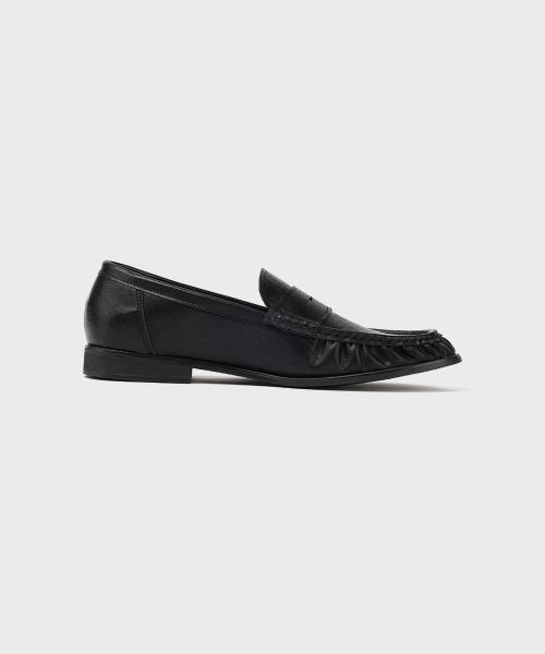 FIRENZE ATELIER（フィレンツェアトリエ）の「[SECOND.A] ショーリングディテール ユニセックス ベーシック ペニーローファー PL5900UX [WRINKLE BLACK]（ローファー・レディース・ブラック・23cm/24cm/25cm/26cm/27cm/28cm）」の5枚目の写真