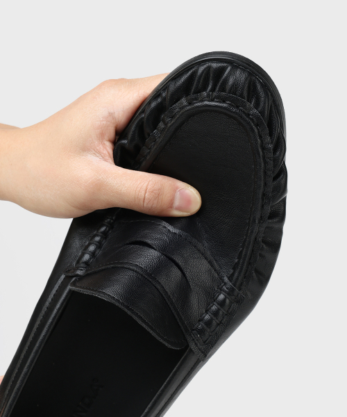 FIRENZE ATELIER（フィレンツェアトリエ）の「[SECOND.A] ショーリングディテール ユニセックス ベーシック ペニーローファー PL5900UX [WRINKLE BLACK]（ローファー・レディース・ブラック・23cm/24cm/25cm/26cm/27cm/28cm）」の12枚目の写真