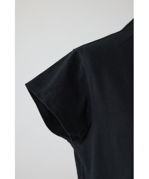 RIM.ARK（リムアーク）の「Neck darts cut tops(ネック ダーツ カット トップス)（Tシャツ/カットソー・レディース・グレー/ダークブルー/ホワイト/ブラック・38/36）」の11枚目の写真