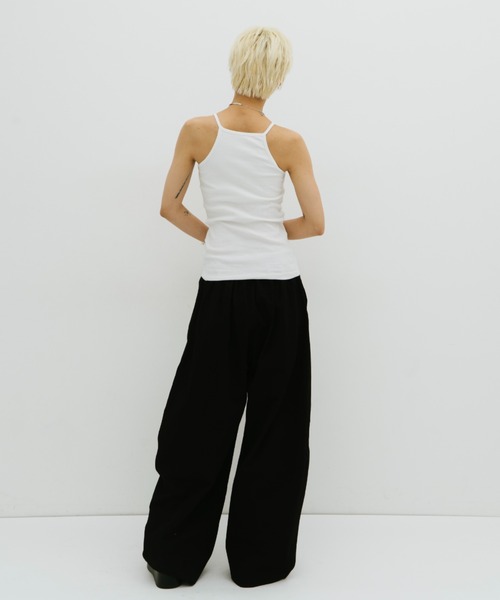 HANNE(アン)の「メニータックコットンバレルパンツ(チノパンツ・レディース・ベージュ/ブラック・S/M)」の15枚目の写真