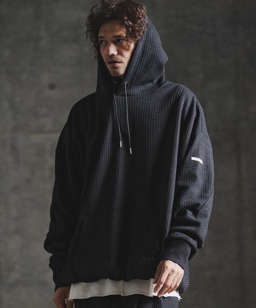 GLIMCLAP(グリムクラップ)の「mpa4163-Geometric Jacquard Jersey Shirred-Hem Hoodie パーカー(211-015-gla-cg)(パーカー・メンズ・チャコールグレー/ブラック/ロイヤルブルー・S/L/M)」の5枚目の写真
