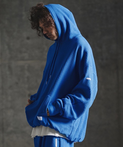 GLIMCLAP(グリムクラップ)の「mpa4163-Geometric Jacquard Jersey Shirred-Hem Hoodie パーカー(211-015-gla-cg)(パーカー・メンズ・チャコールグレー/ブラック/ロイヤルブルー・S/L/M)」の12枚目の写真