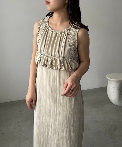 CAPRICIEUX LE'MAGE(カプリシューレマージュ)の「バルーン切替Iラインワンピース(ワンピース・レディース・ブラック/ベージュ・PS/FREE)」の9枚目の写真