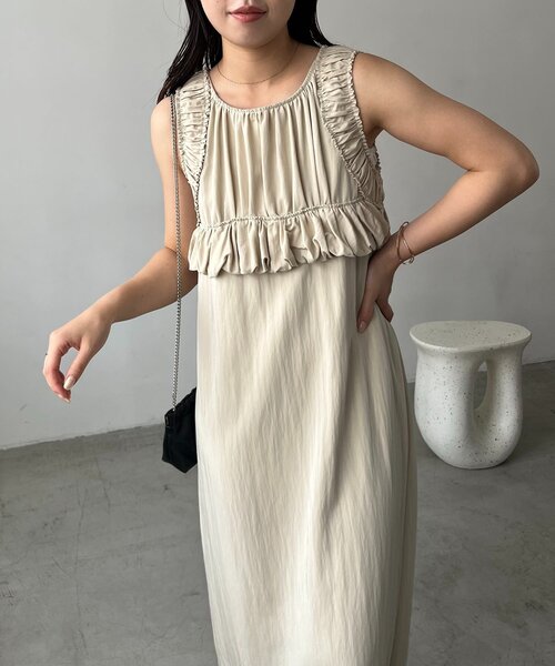 CAPRICIEUX LE'MAGE(カプリシューレマージュ)の「バルーン切替Iラインワンピース(ワンピース・レディース・ブラック/ベージュ・PS/FREE)」の6枚目の写真
