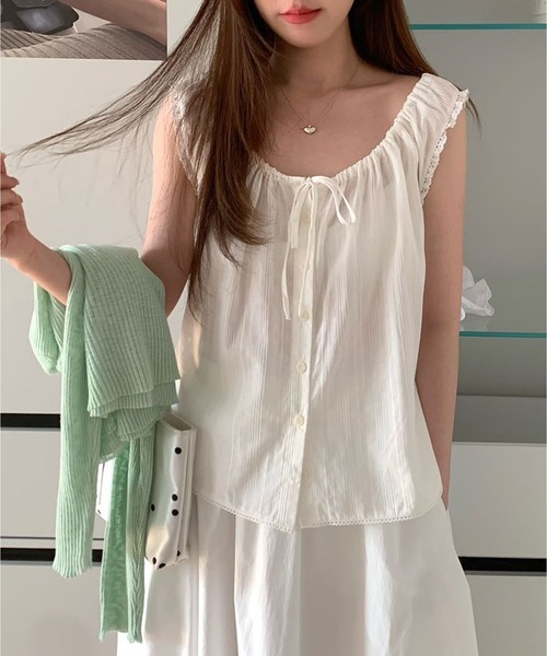 Chiina(チーナ)の「【Chiina】フロントボタンキャミトップス(シャツ/ブラウス・レディース・ホワイト/グレー/ブラック・FREE)」の4枚目の写真