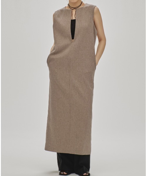 TODAYFUL(トゥデイフル)の「【TODAYFUL/トゥデイフル】Keyneck Pencil Dress/キーネックペンシルドレス(ワンピース・レディース・グレイッシュベージュ/ダークブラウン・38/36)」の1枚目の写真