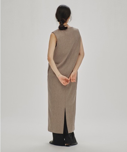 TODAYFUL(トゥデイフル)の「【TODAYFUL/トゥデイフル】Keyneck Pencil Dress/キーネックペンシルドレス(ワンピース・レディース・グレイッシュベージュ/ダークブラウン・38/36)」の4枚目の写真