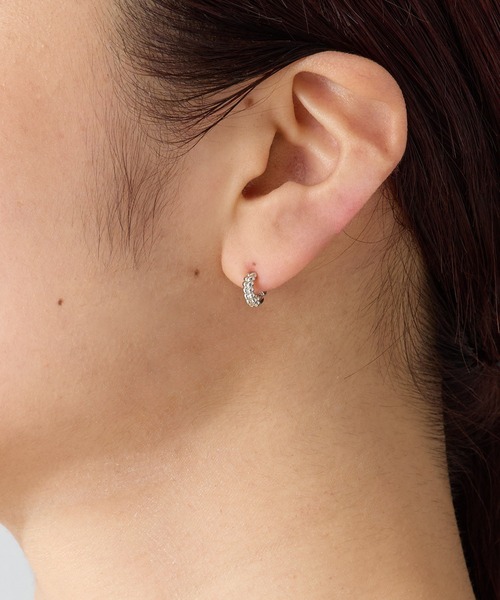 CALIN STANDARD(カリンスタンダード)の「◆金属アレルギー対応◆◆made in japan◆【純金厚メッキ】ロープラウンド 極小ミニマル ループフィットイヤリング(イヤリング・レディース・シルバー/ゴールド/ピンクゴールド・FREE)」の2枚目の写真