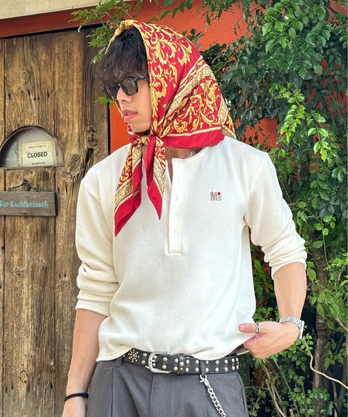MandO(エムオー)(エムオー)の「【ユニセックス】ワンポイント刺繍ヘンリーネックニット(ニット/セーター・メンズ・オフホワイト/チャコールグレー/ブラック・LARGE/MEDIUM)」の8枚目の写真
