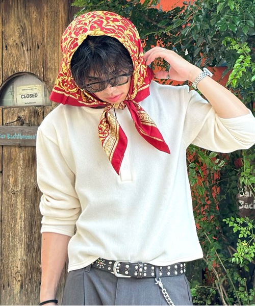 MandO(エムオー)(エムオー)の「【ユニセックス】ワンポイント刺繍ヘンリーネックニット(ニット/セーター・メンズ・オフホワイト/チャコールグレー/ブラック・LARGE/MEDIUM)」の9枚目の写真