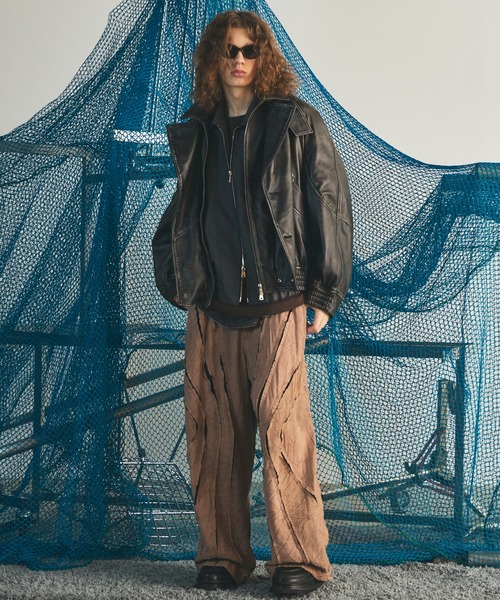MAISON SPECIAL（メゾンスペシャル）の「《UNISEX》Sheep Leather Prime-Over Single Layering Double Blouson/シープレザープライムオーバーレイヤリングダブルブルゾン【MAISON SPECIAL/メゾンスペシャル】（ブルゾン・メンズ・ダークブラック/ブラック・2/1/0）」の4枚目の写真